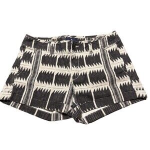 American Eagle Women's Chino Shorts Size 6  Aztec Geometric Cuffed back pockets